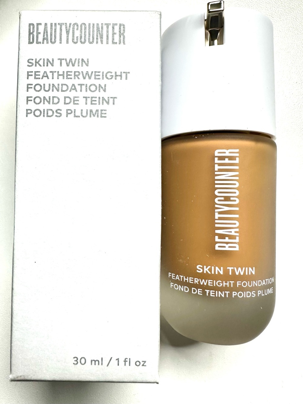 beautycounter Skin Twin Featherweight Foundation - Warm Tan
